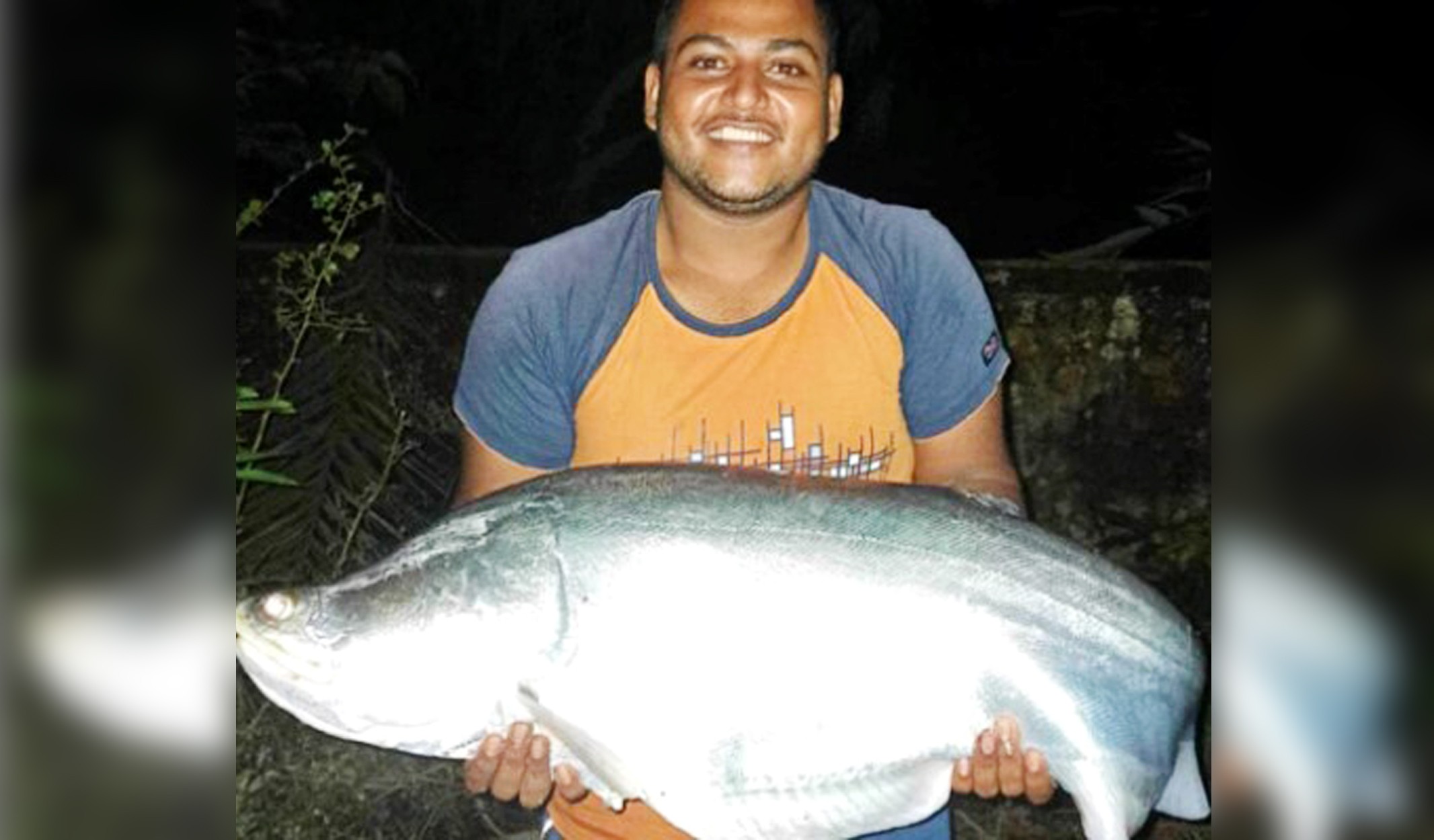 ১১ কেজি ওজনের চিতল মাছ ধরা পড়লো হাসপাতালের পুকুরে